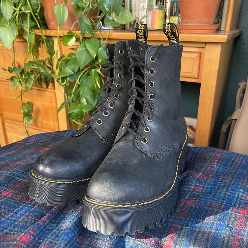 Dr Martens Shriver Hi Women's US 7